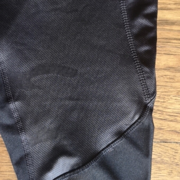 REEBOK Black Multitextured Camouflage RBX Crops M - Picture 5 of 9